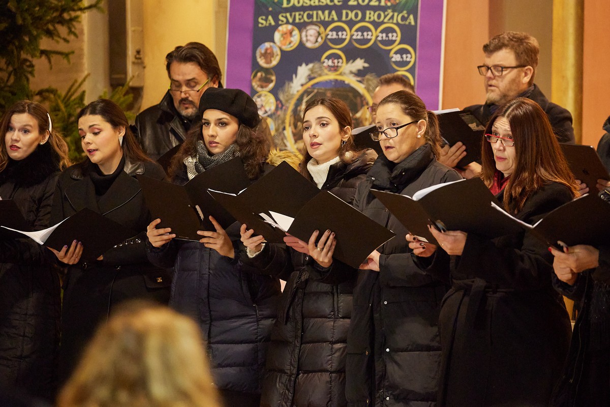 Pitajte – dogovorit cemo se! 
Vise fotografija na linku u opisu albuma.  
(c) Kristijan Cimer (kcimer at gmail.com)
www.facebook.com/kcimer/photos_albums